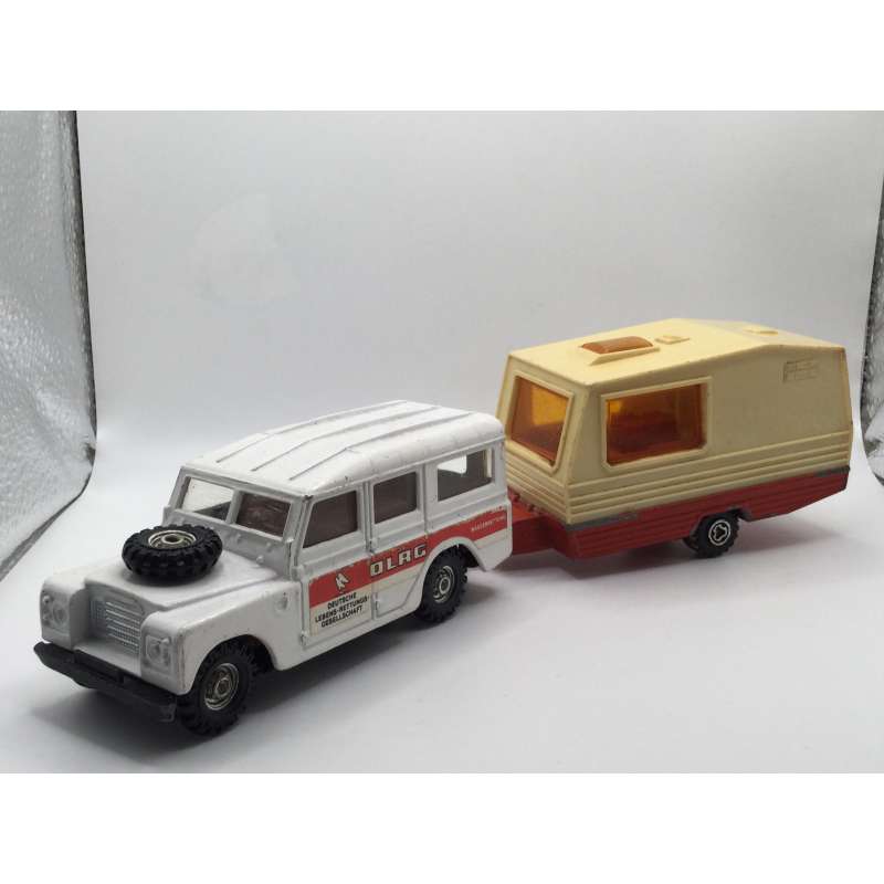 LAND ROVER 109 W.B DLRB + CARAVANE