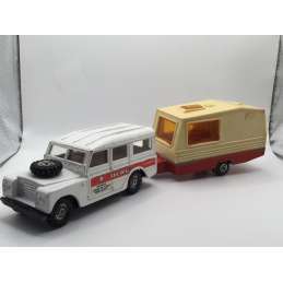 LAND ROVER 109 W.B DLRB + CARAVANE