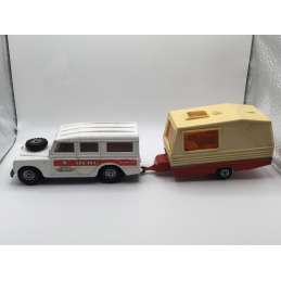 LAND ROVER 109 W.B DLRB + CARAVANE