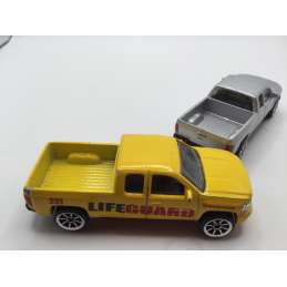 Lot de 2 Chevrolet Silverado Majorette 1/71