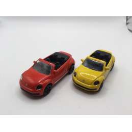 LOT DE 2 VOLKSWAGEN BEETLE...