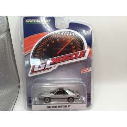 FORD MUSTANG GT 1982 GREENLIGHT 1/64