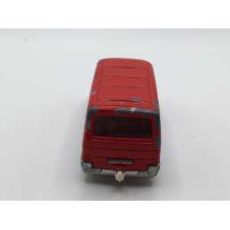 VOLKSWAGEN CARAVELLE SURF MAJORETTE 1/64