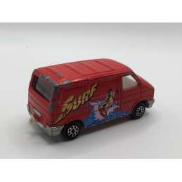 VOLKSWAGEN CARAVELLE SURF MAJORETTE 1/64