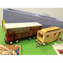 CIRQUE CHIPPERFIELDS AVEC CARAVANE FODEN CLOSED POLE TRUCK CORGI