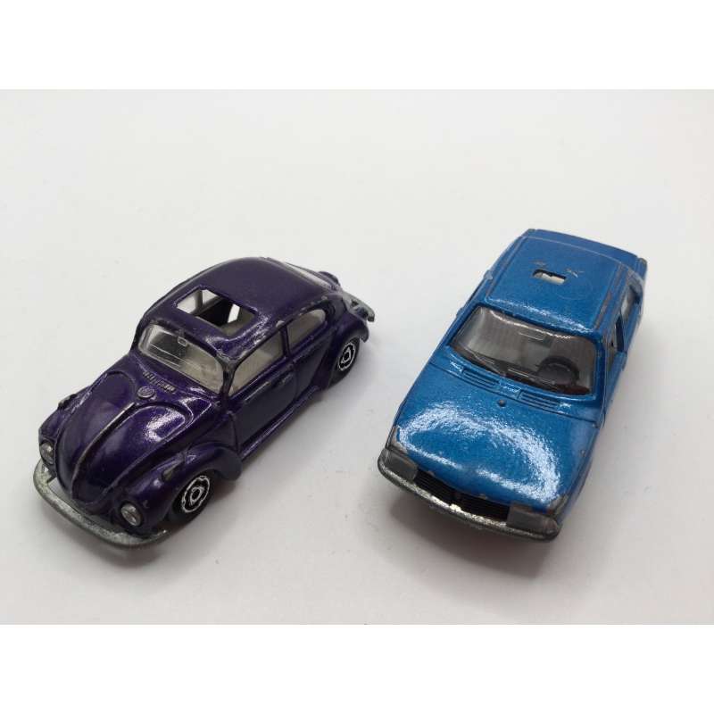 RENAULT 18 + VOLKSWAGEN BEETLE MAJORETTE 1/60