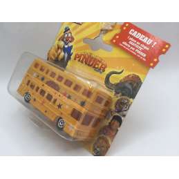 BRITISH BUS CIRQUE PINDER MAJORETTE