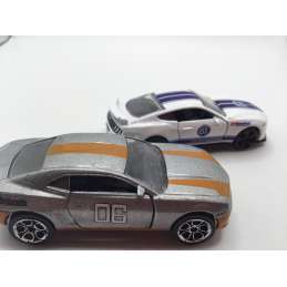 FORG MUSTANG GT + CHEVROLET CAMARO MAJORETTE