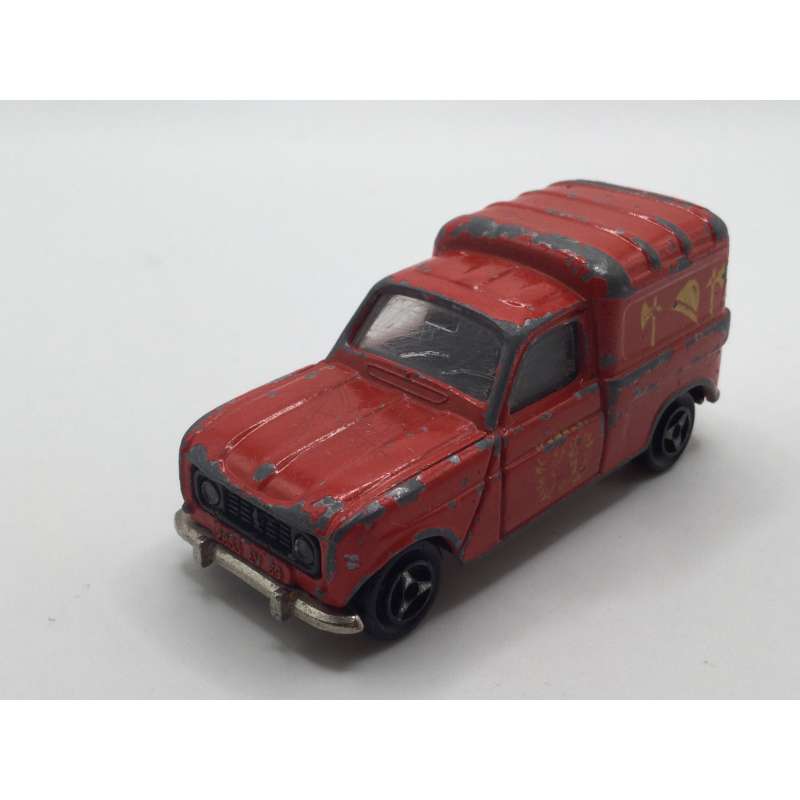 RENAULT 4L POMPIER MAJORETTE