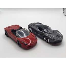 LOT DE 2 FERRARI HOTWHEELS ET BURAGO