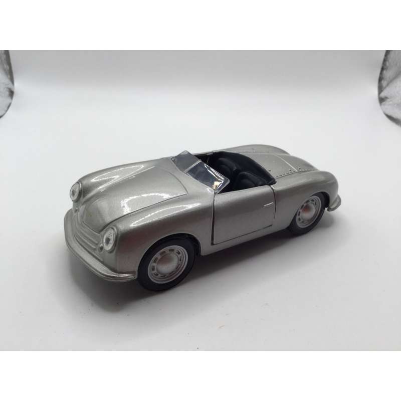 PORSCHE No.1 Typ 356 Roadster (1948) MAISTO 1/34