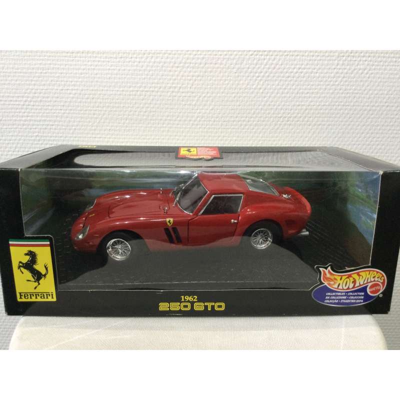 FERRARI 250 GTO 1962 HOTWHEELS 1/18