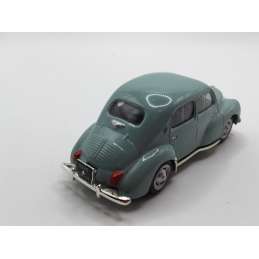 RENAULT 4 CV 1/43 UNIVERSAL HOBBIES