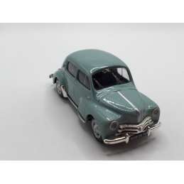 RENAULT 4 CV 1/43 UNIVERSAL HOBBIES