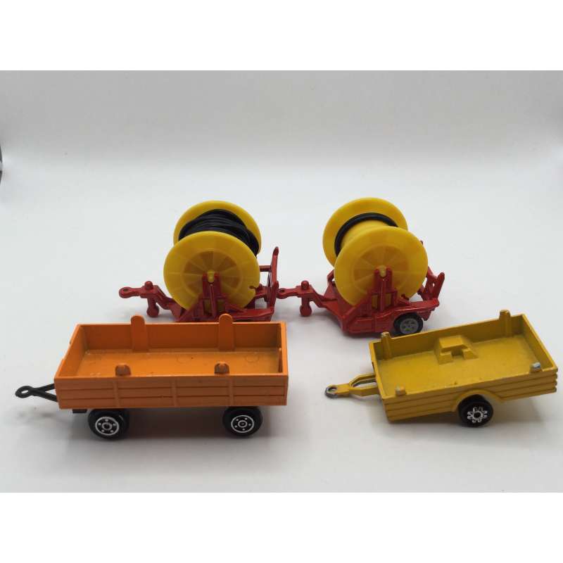 LOT DE PETITES REMORQUES SIKU MAJORETTE NOREV