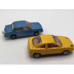 LOT DE 2 MAJORETTE FIAT COUPE + OLDSMOBILE