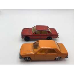 lot de 2 peugeot 305 norev + 605 Majorette