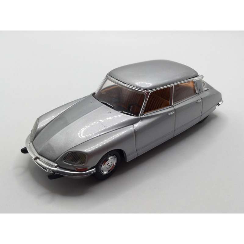 CITROËN DS21 1969 UNIVERSAL HOBBIES 1/43