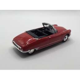 DS 19 CABRIOLET UNIVERSAL HOBBIES 1/43