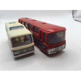 LOT DE 2 BUS MAJORETTE 1/87