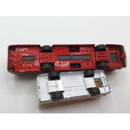 LOT DE 2 BUS MAJORETTE 1/87