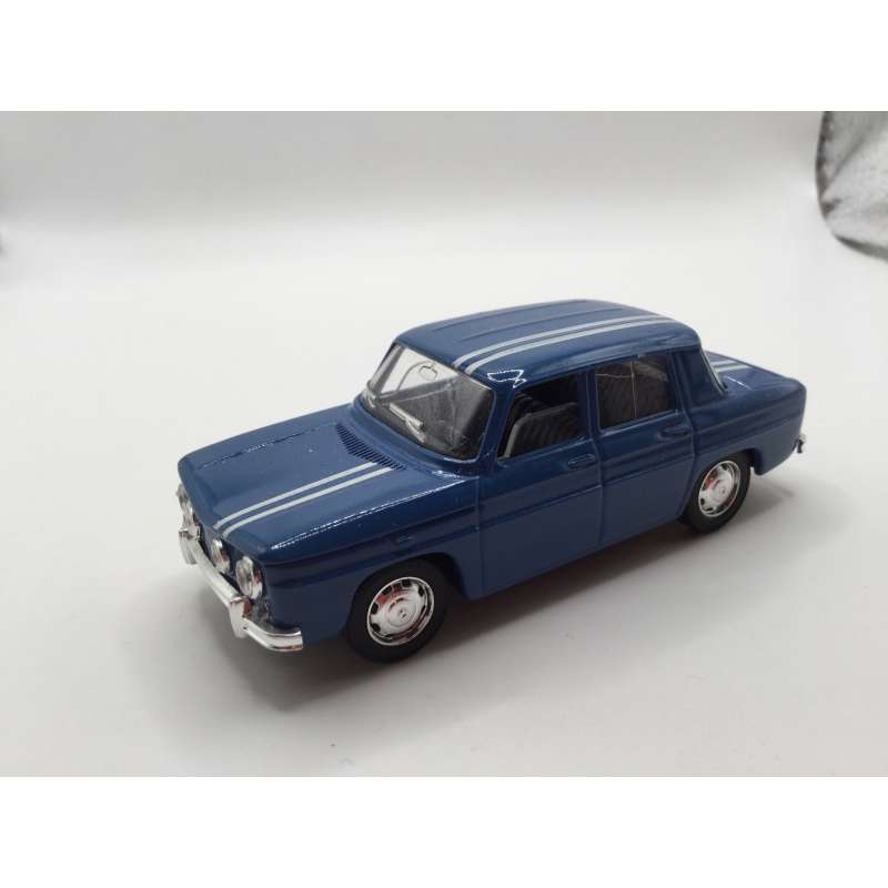 RENAULT 8 1/43 SOLIDO