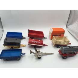 LOT DE PETITES REMORQUES...