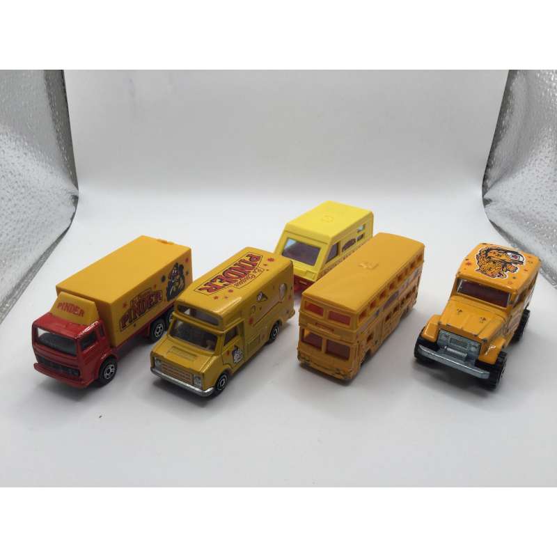 LOT PINDER MAJORETTE