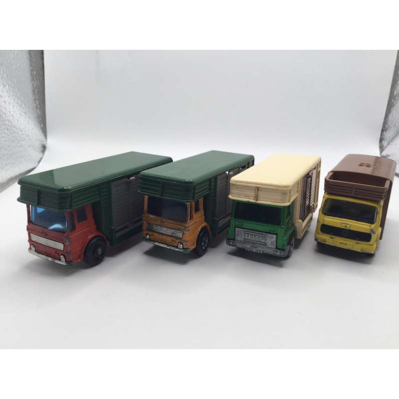 LOT 4 HORSE BOX MATCHBOX MAJORETTE