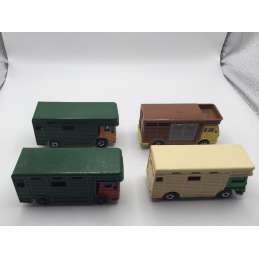 LOT 4 HORSE BOX MATCHBOX MAJORETTE