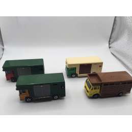 LOT 4 HORSE BOX MATCHBOX MAJORETTE