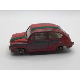 FIAT 600 DINKY TOYS MADE IN FRANCE MECCANO POUR PIECES A RESTAURER