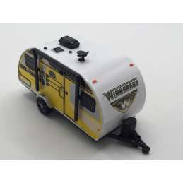 CARAVANE GREENLIGHT 1/64