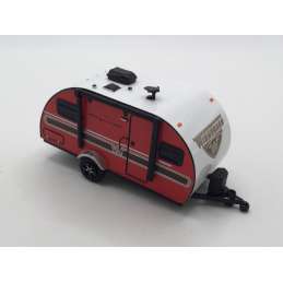 CARAVANE GREENLIGHT 1/64