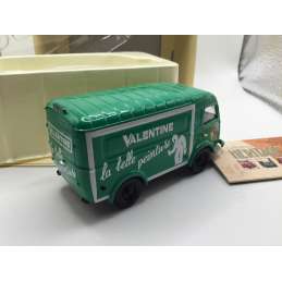 RENAULT 1000Kg 1/43 VALENTINE la belle peinture CORGI