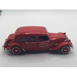 CITROËN TRACTION 11 cv  SAPEURS POMPIERS COMMUNE D'AZE 1/43 NOREV