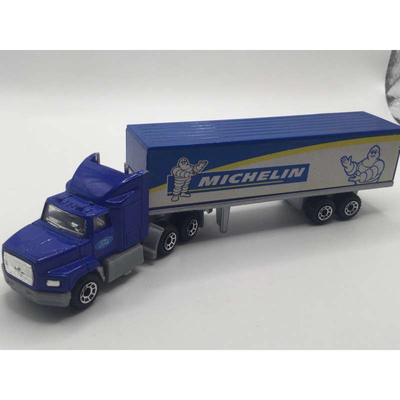 Camion FORD Matchbox MICHELIN