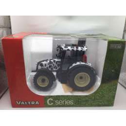 TRACTEUR VALTRA série vache 1/32 Universal Hobbies