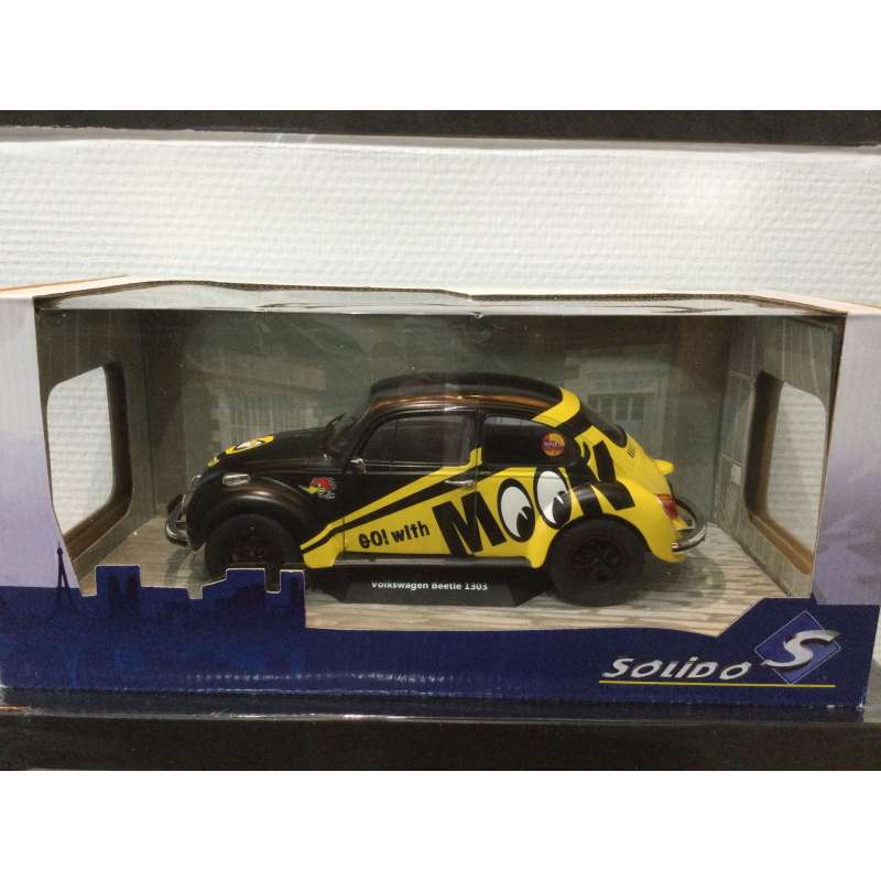 VOLKSWAGEN BEETLE 1303 GO WITH MOON 1/18 SOLIDO