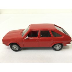 Renault 30 Les Miniatures de Norev