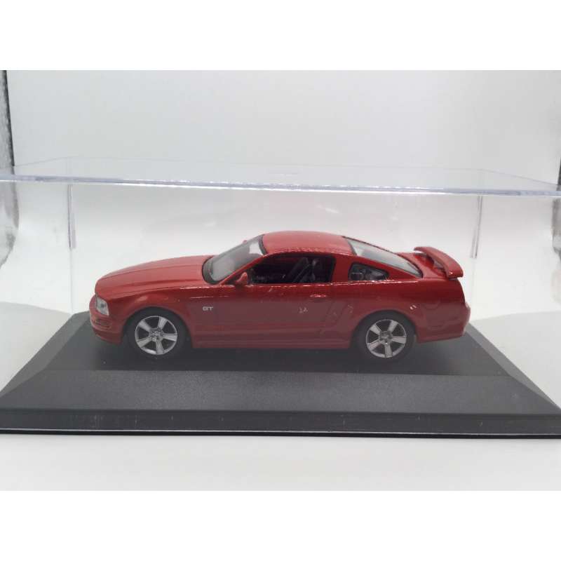 Ford Mustang GT 1/43