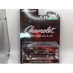Chevrolet Impala Sport Sedan 1967 1/64 Greenlight